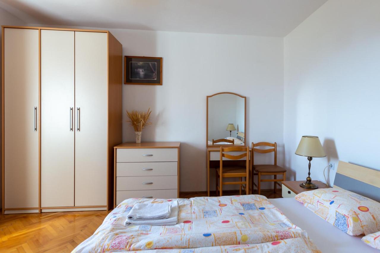 Apartments And Rooms Jeselnik Portoroz Exterior foto